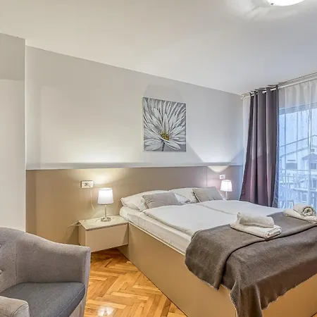 Ladavac Frühstückspension 4*