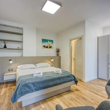 Ladavac Frühstückspension 4*