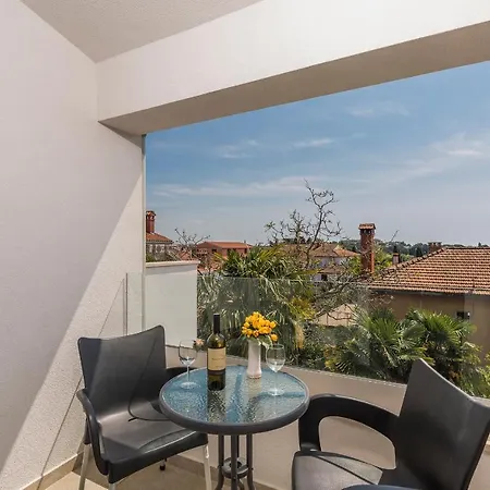 Ladavac Oda ve Kahvaltı 4*
