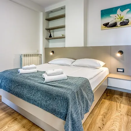 Villa Ladavac B&B Bed & Breakfast 4*