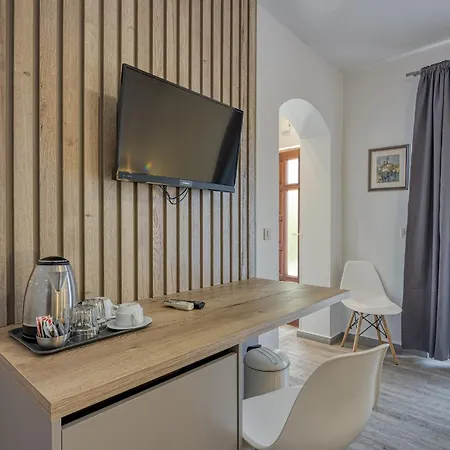 Ladavac Oda ve Kahvaltı 4*